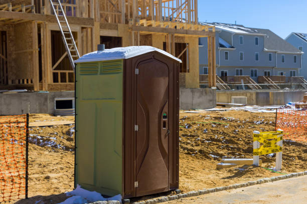 Best Luxury portable toilet rental  in Delft Colony, CA