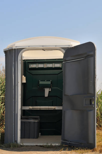 Best High-end porta potty rental  in Delft Colony, CA